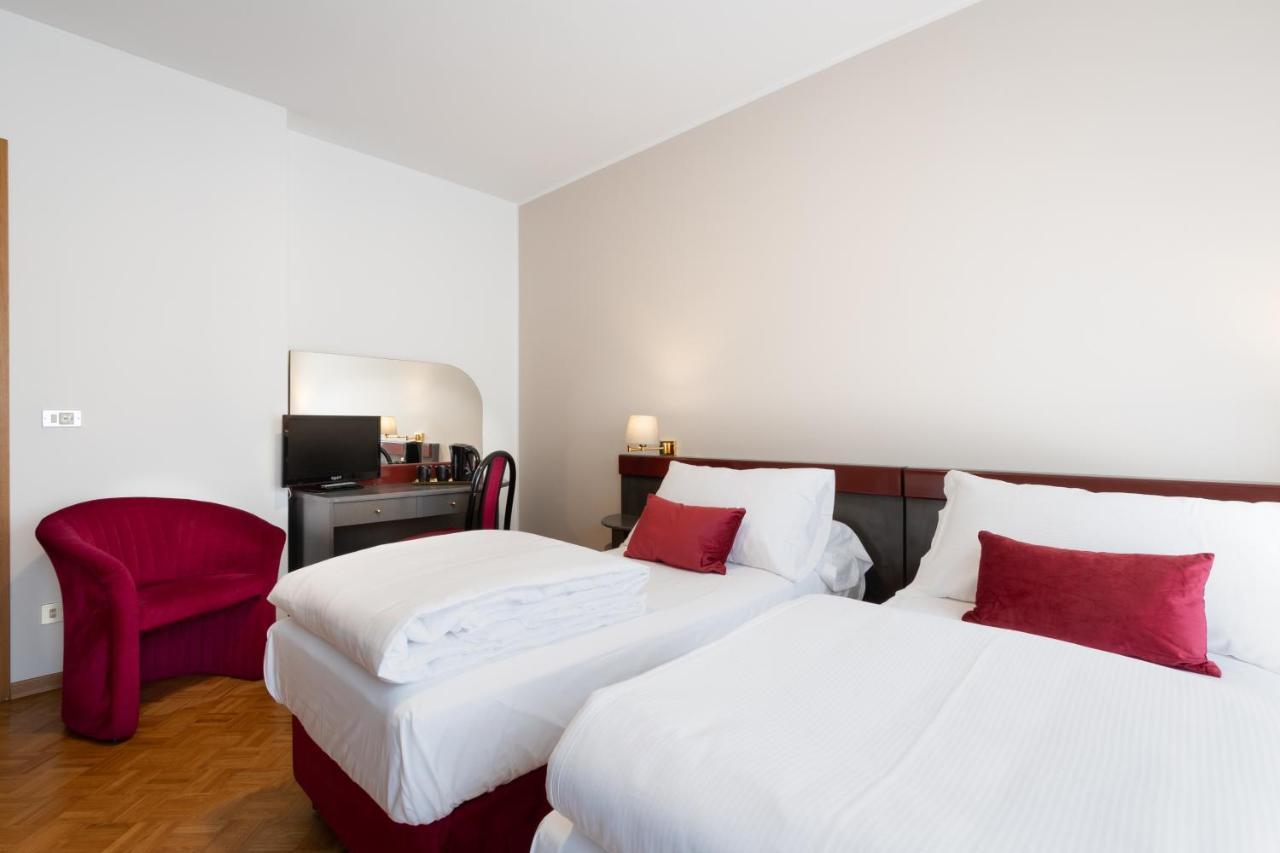 Hotel Pittini เจโมนา เดล ฟริอูลี ภายนอก รูปภาพ