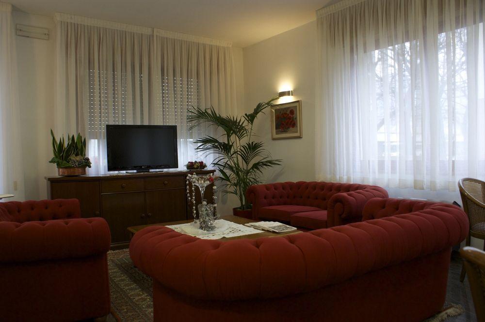 Hotel Pittini เจโมนา เดล ฟริอูลี ภายนอก รูปภาพ